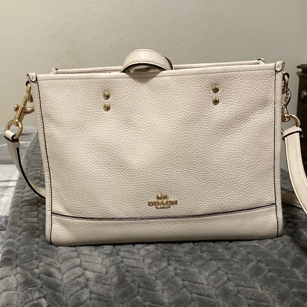 Coach Dempsey Carryall